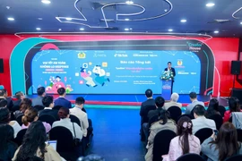 “安全过年——无忧Deepfake”座谈会现场。图自越通社