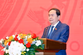 国会主席陈青敏发表讲话。图自越通社