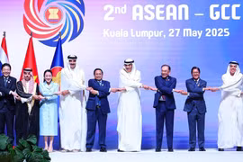2025年5月27日，越南政府总理范明政与东盟及海湾阿拉伯国家合作委员会（GCC）领导人出席第二次东盟—GCC峰会。海合会由包括科威特在内的6个成员国组成。图自越通社