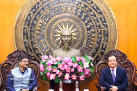 西宁省人民委员会常务副主席阮红清会见印度驻胡志明市总领事维普拉·潘迪。图自越通社