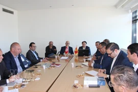 越突企业线上贸易会议。图自越通社