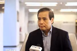 新加坡李光耀公共政策学院教授武明姜接受越通社记者的采访。图自越通社