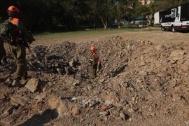 以色列贝尔谢巴（Be'er Sheva）遭到伊朗导弹袭击的现场 （2026年3月2日）。图自新华社/越通社