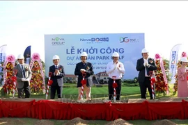 岘港市在黑石坡山区启动灾后住房援建“光中战役”。图自越通社