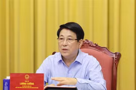 越南国家主席梁强在主席府主持召开工作会议。图自越通社