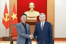 越共中央总书记苏林会见中国立讯精密副董事长王来胜。图自越通社
