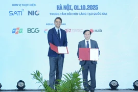 双方共同交换“东南亚清洁、负担得起和安全的能源”（CASE）项目的协议。图自政府报
