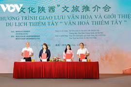 越中两国企业共同签署合作协议。图自越南之声