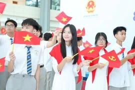 学生们迎接新学年。图自越通社
