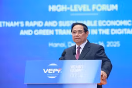 越南政府总理范明政出席会议并发表演讲。图自越通社
