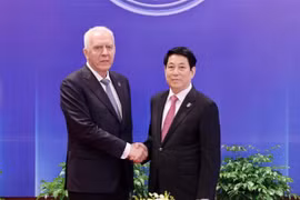 越南国家主席梁强会见俄罗斯联邦总检察长亚历山大·古察恩。图自越通社