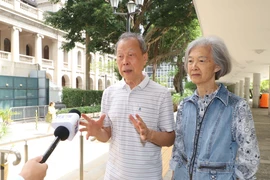 曾担任电影《阮爱国在香港》顾问的研究学者李明汉接受越通社记者的采访。图自越通社