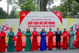 国家展览“胡志明主席——民族精华,时代气魄”在河内开幕。图自越通社