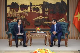 越南政府总理范明政会见日本三菱日联金融集团社长龟泽宏规