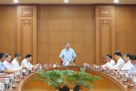 越共中央防治腐败、浪费和消极现象指导委员会常务会议召开