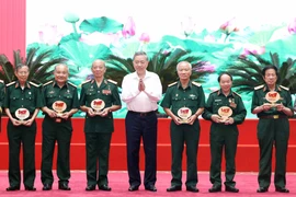 苏林总书记：弘扬红色基因 推进改革创新 迎接越南国家未来新辉煌