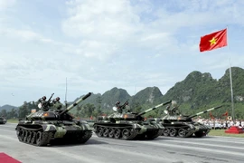装甲车方阵在阅兵演练中亮相。图自 越通社