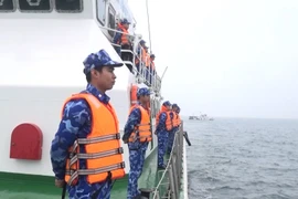 越中两国海警在北部湾开展联合巡逻