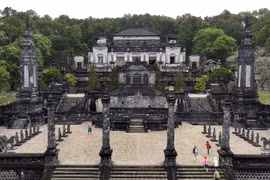启定陵建筑群以其庄严宏伟的建筑风格而尤为突出，展现出皇权威严。图自 越通社