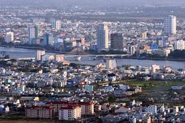 岘港稳步迈向示范性城市目标，致力于成为越南领先的经济、文化和科技中心。图为：岘港市一角。图自 越通社