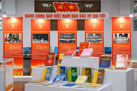 800件珍贵文献资料系统呈现越南共产党历次全国代表大会