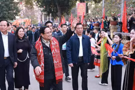 在少数民族地区和山区建校，播种知识、守护边疆