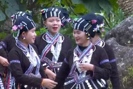 传统手工刺绣助力山区妇女增收