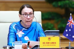 贺苏·莱恩斯连任澳大利亚参议院议长。图自越通社