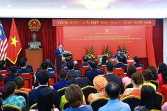 范明政总理在见面会上发言。图自越通社