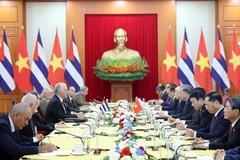 古共中央第一书记、古巴共和国主席米格尔·迪亚斯与越共中央总书记苏林举行会谈。图自越通社