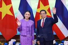 越南与泰国发表关于将双边关系提升至全面战略伙伴的联合声明