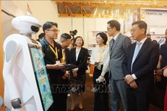 2025年“韩越市场对接之门”贸易博览会现场。图自越通社
