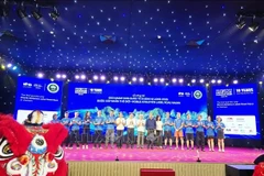 公布仪式现场。图自越通社