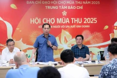 政府副总理裴青山发言。图自越通社