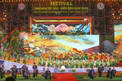 2025年奠边西北精华狂欢节开幕式上一个颇具西北特殊的文艺节目。图自越通社