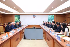 会议现场。图自《越南财政时报》 