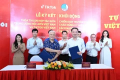 签署仪式现场。图自越通社