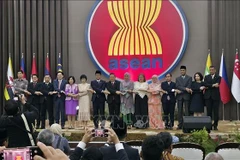 东盟国家领导人合影。图自越通社
