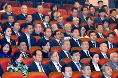 越共中央总书记、国家主席苏林出席越中友好文艺交流活动