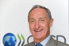 前新西兰驻越南大使詹姆斯·肯伯。图自越通社