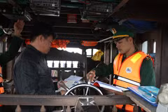 在打击IUU捕捞的高峰月期间，顺安坊已加大宣传力度。图自越通社
