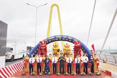 海防市也同步开工、竣工了多个领域的9个重点工程项目。图自越通社