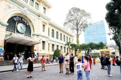 胡志明市邮局。图自越通社