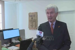 越南前驻比利时名誉领事德·格朗·里。图自越通社