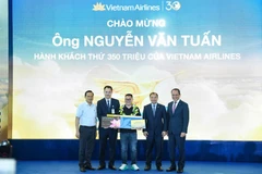 越航迎接开航以来第3.5亿名旅客。图自越通社