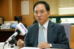 韩国国际英语研究生院(IGSE)院长李在希。图自越通社