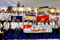 参赛选手合影。图自越通社