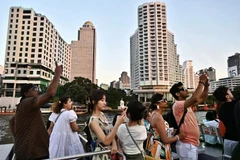 2025年上半年泰国外国游客量同比下降4.24%。图自越通社
