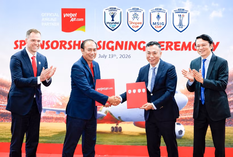 越捷航空与数字银行Vikki成为ASEAN United FC合作伙伴。越捷航空供图