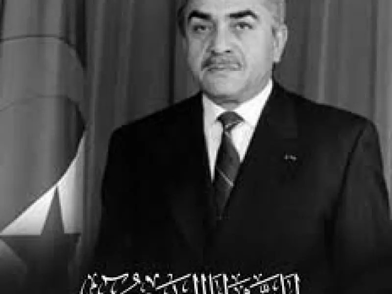 阿尔及利亚前总统利亚明·泽鲁阿勒。图自Algerian Radio